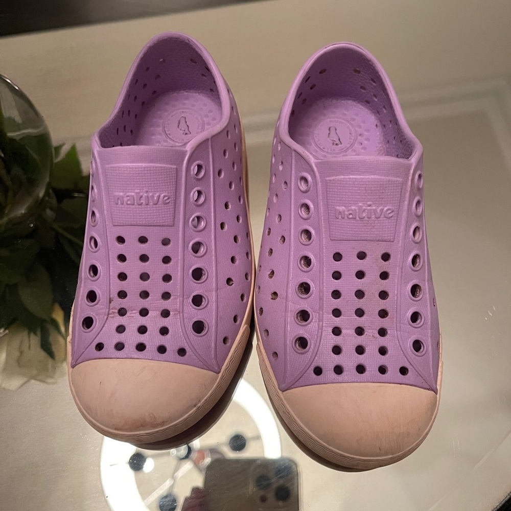 Size 9 youth natives